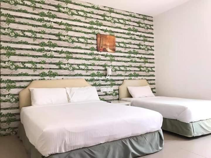 Summer Green Lodge Kuantan Exterior foto